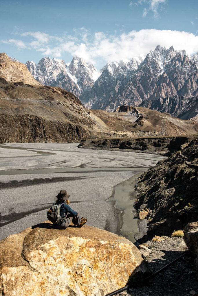 Husseini to Passu Hike