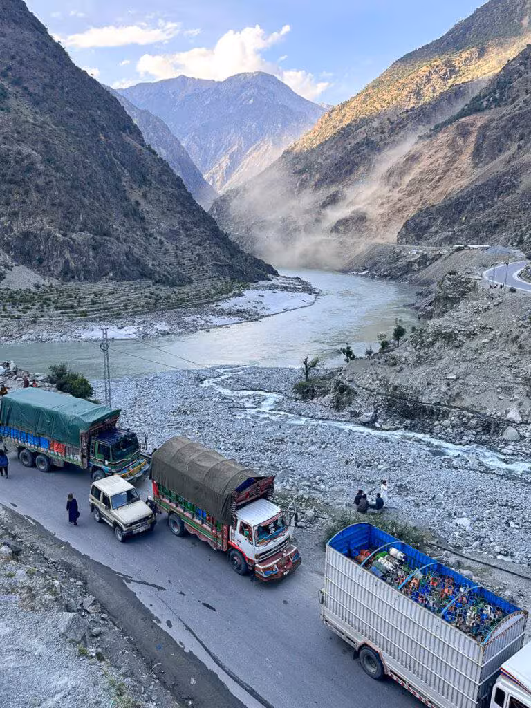 Karakoram Highway traffic Jam!