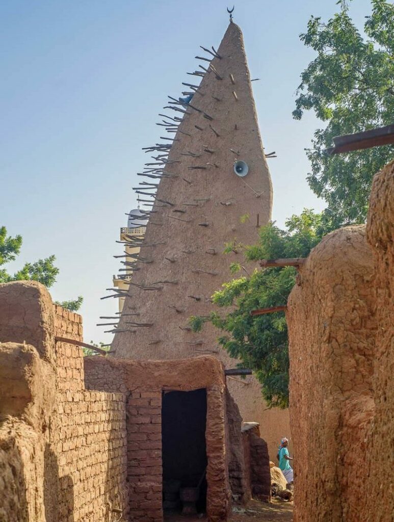 Dougoubou, Mali