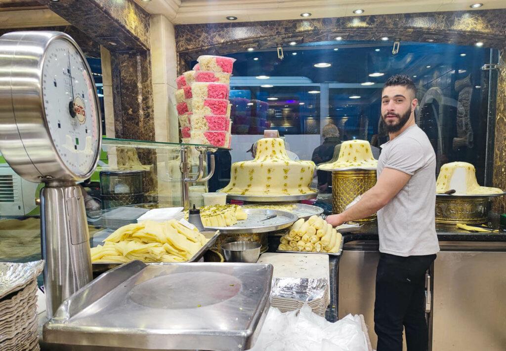 Tienda de dulces en Homs